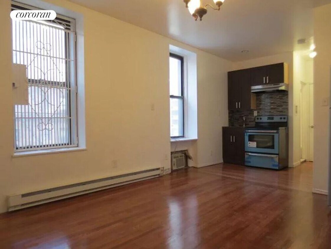 Foto principal - 963 1st Ave