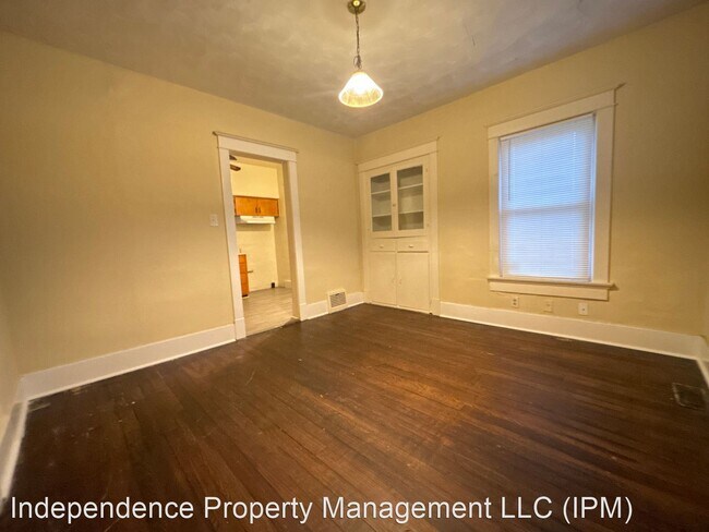 Building Photo - 3 br, 1.5 bath House - 107 E Parkwood