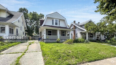 Building Photo - 714 Hampton Ave