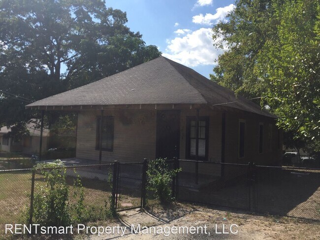 Building Photo - 3 br, 1 bath House - 4007 Holly Avenue