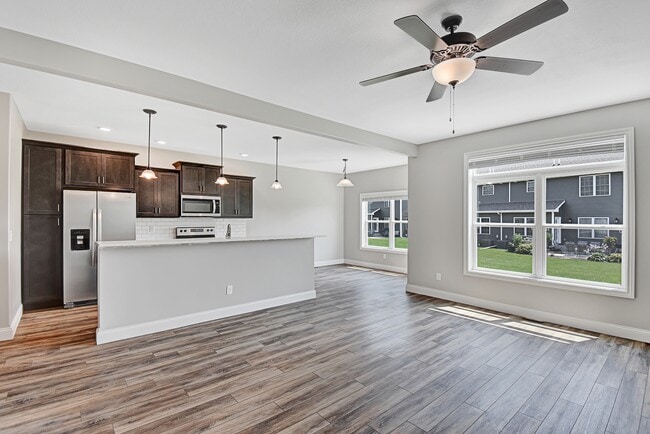 Building Photo - 1202 Heather Dr