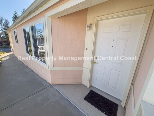Building Photo - AVAILABLE NOW - Nice Home in 55+ Community...