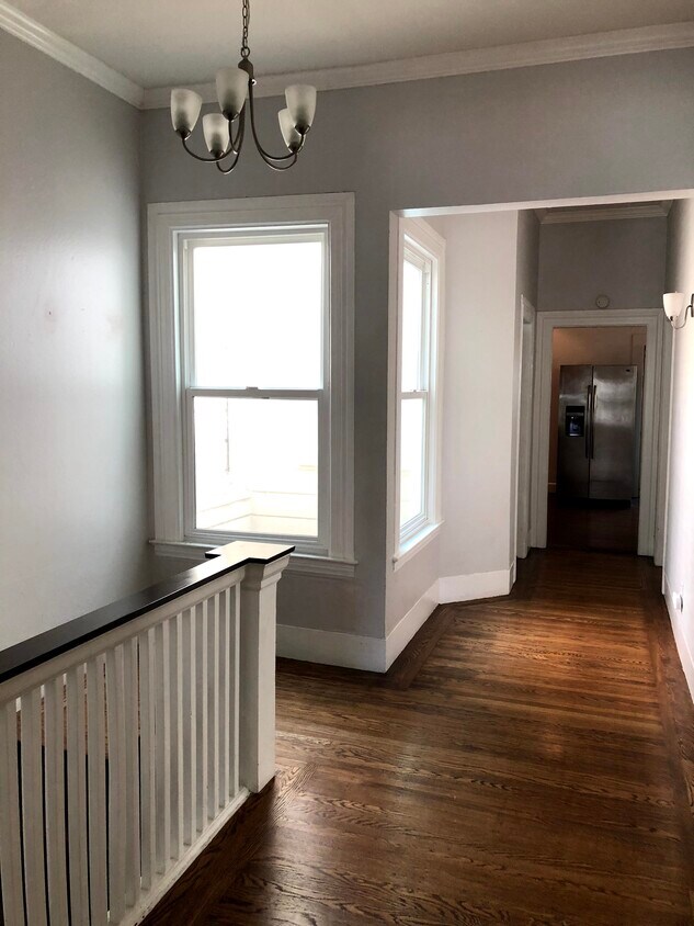 Foto principal - 4830 Telegraph Ave