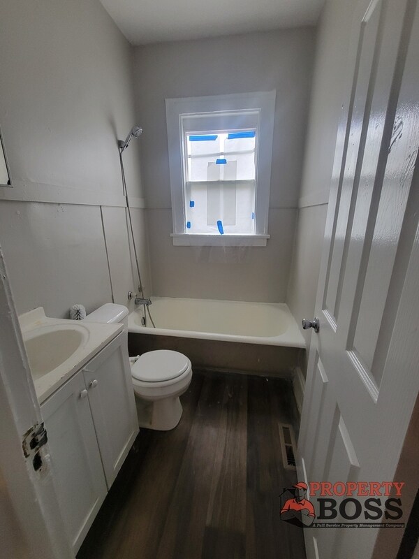 Building Photo - 1052 Harrison St