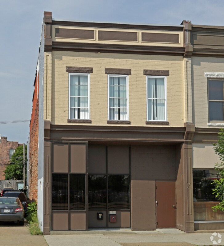 Primary Photo - 1639 W Broad St