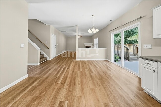 Building Photo - 218 Spinel Ln