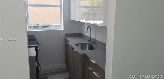 Foto del edificio - 1814 SW 22nd Ave