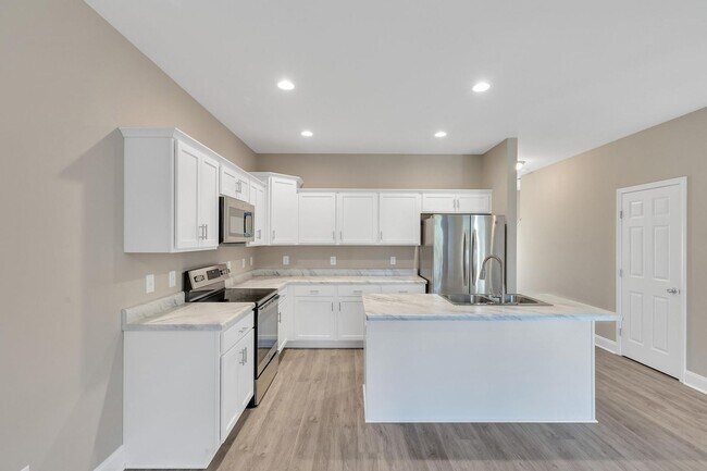 Foto del edificio - 3 BR close to Stone Bay!