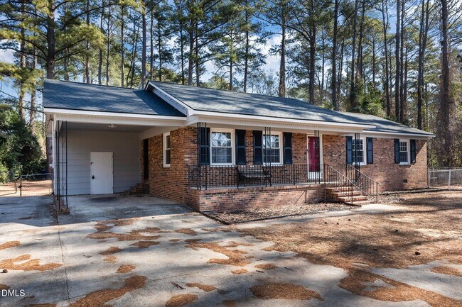 Foto del edificio - 329 S McPherson Church Rd