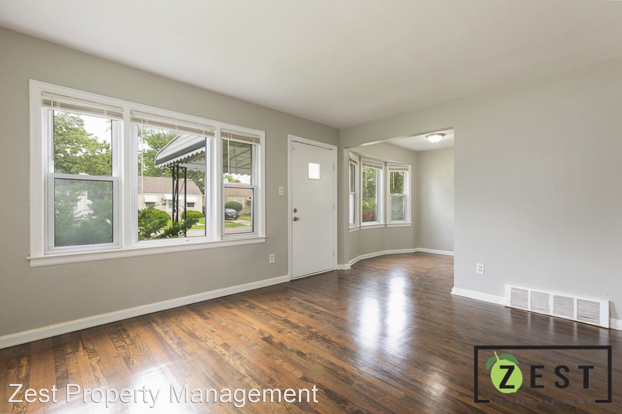 Primary Photo - 3 br, 1 bath House - 19366 Woodside