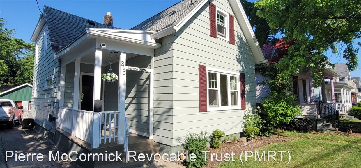 Primary Photo - 1 br, 1.5 bath House - 318 Parade Street