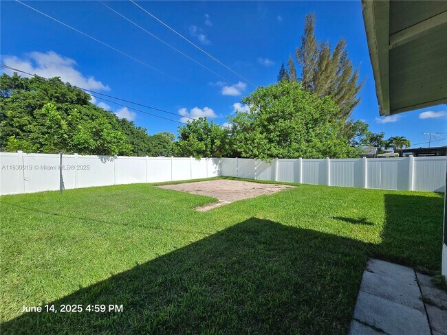Building Photo - 3530 S 55th Ave