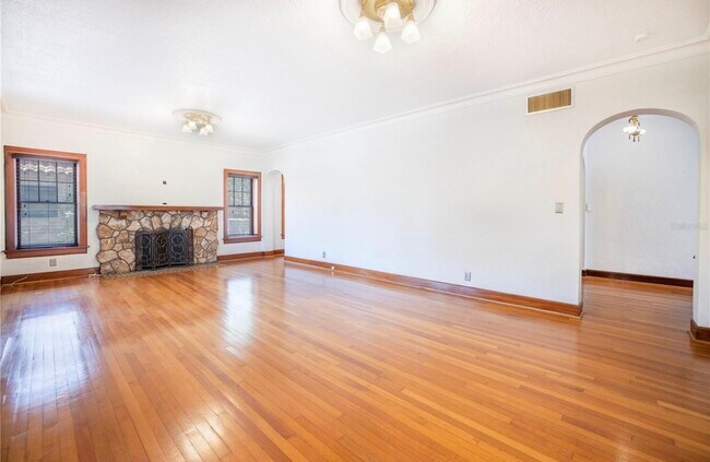 Foto del edificio - 955-955 39th Ave N