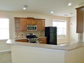 Building Photo - 17207 Mossbriar Ln