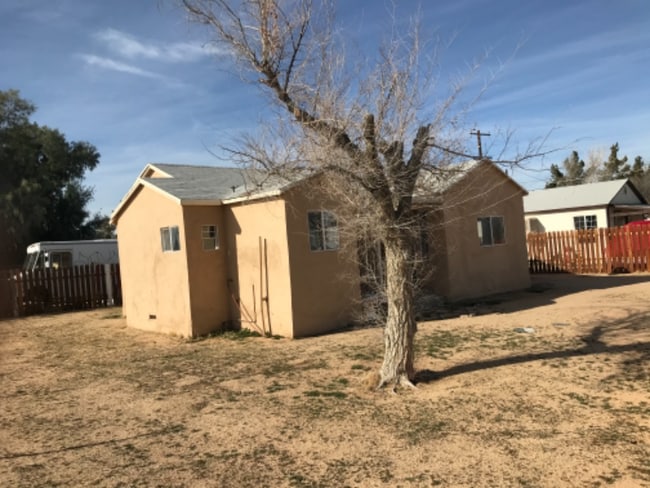 Foto del edificio - 11801 Nancy Ave