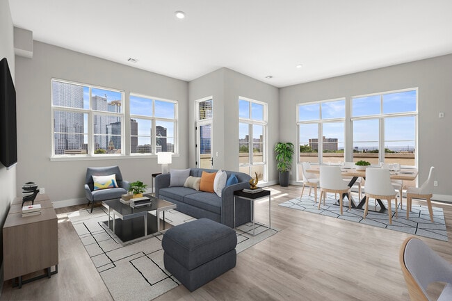 Foto del edificio - 70 Central Lofts LLC