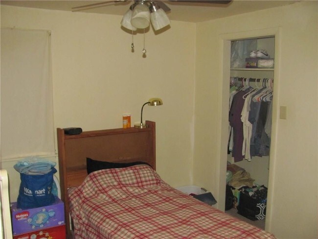 Foto del edificio - 313-315 N Mickley Ave