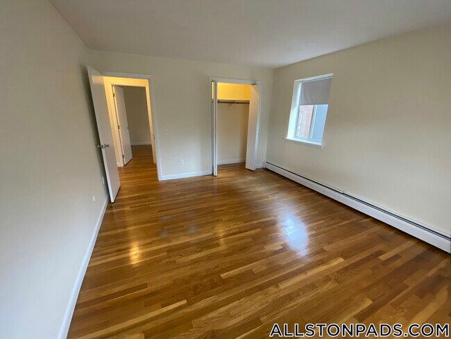 Foto del edificio - 75 Gardner St