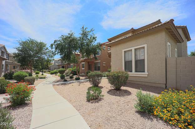 Foto del edificio - 1962 E Emily Ln