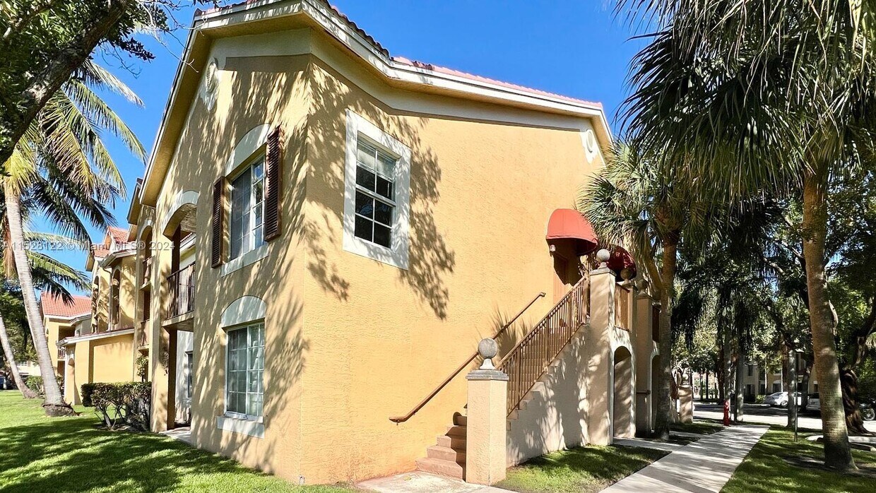 Primary Photo - 4220 San Marino Blvd