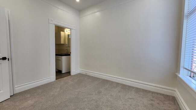 Foto del edificio - 275 Brighton Ave
