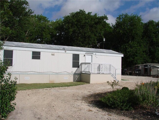 Building Photo - 419 Kimble St