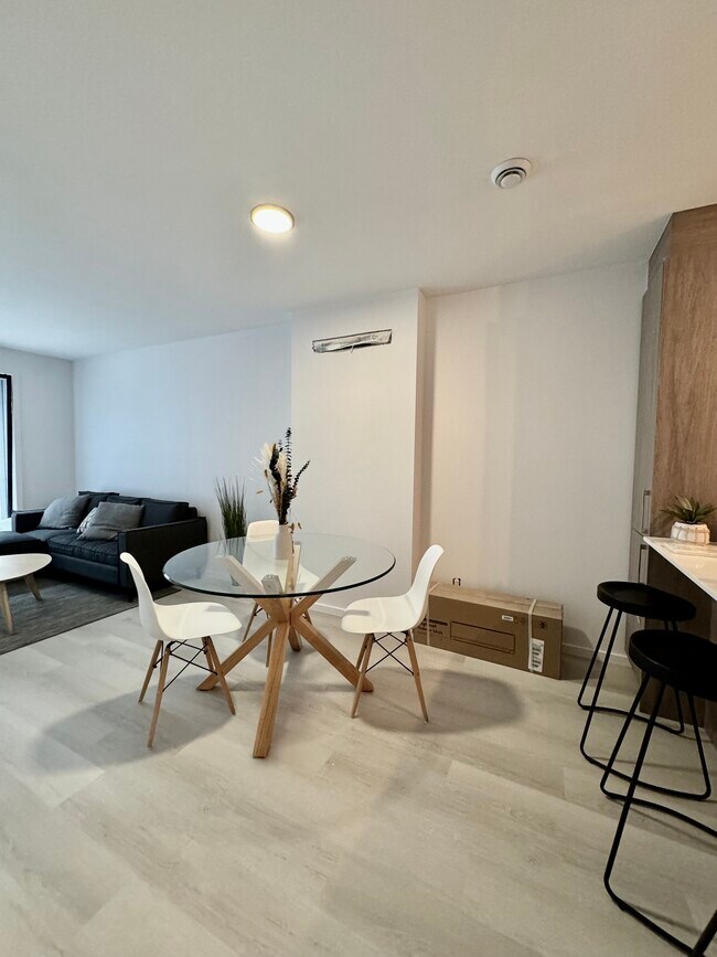Photo du bâtiment - 15 Rue Guizot E