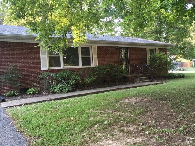 Building Photo - 67 Harmony Ln