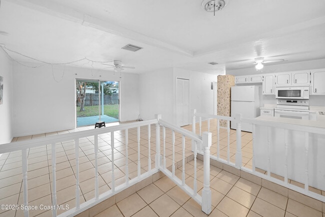 Building Photo - 516 Falmouth Ave