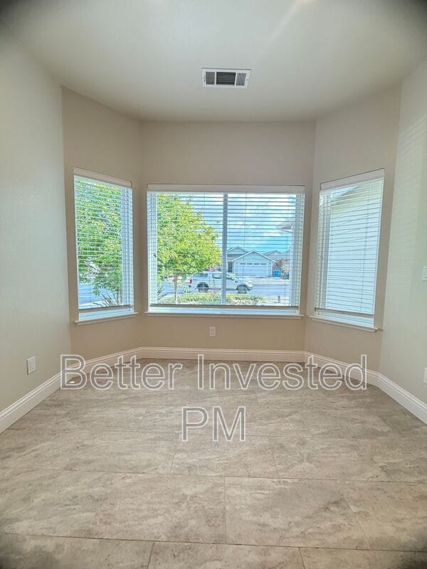 Building Photo - 1601 Keoke Ct