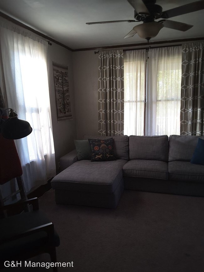 Foto del edificio - 3 br, 1 bath House - 708 9th Ave NE