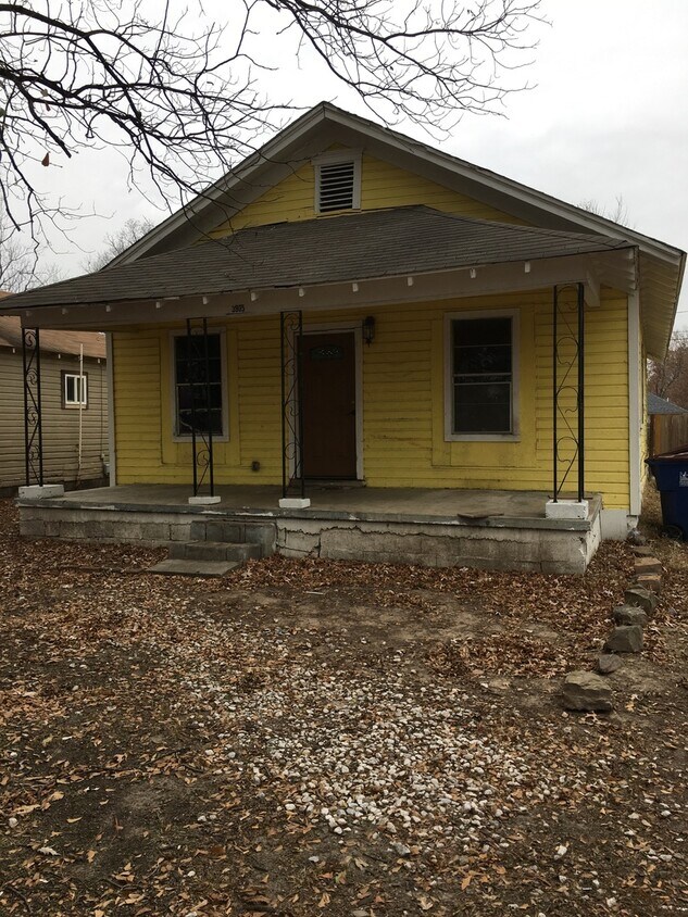 Primary Photo - 3905 N. Armour