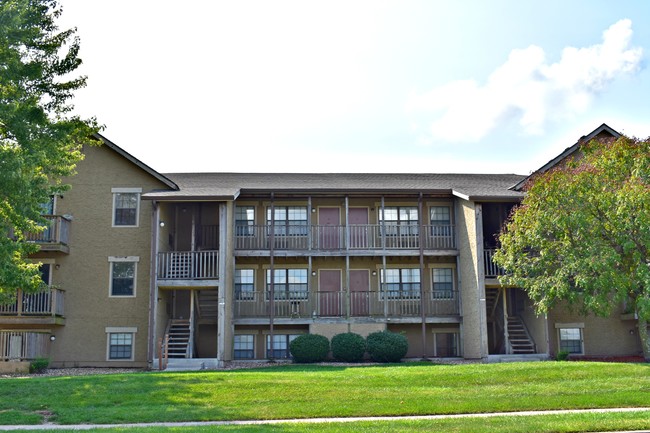 Building Photo - Southfork Apartments