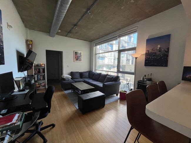 Foto del edificio - 919 Florida Ave NW