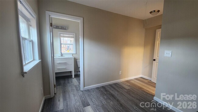 Foto del edificio - 118 Fisherman Cove Rd