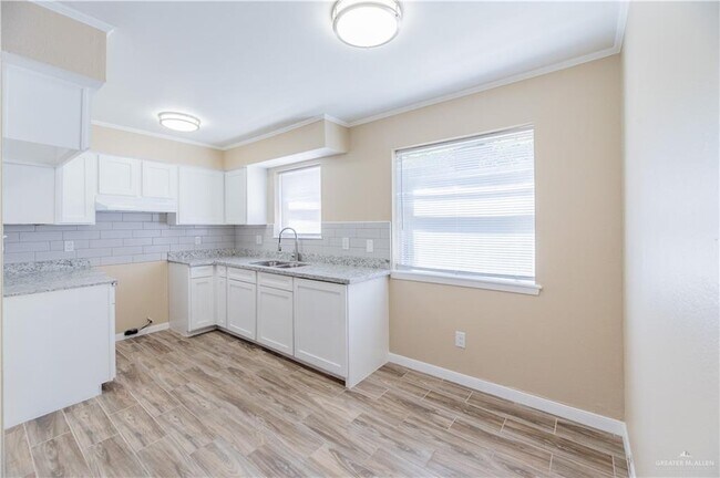 Foto del edificio - 3712 N 6th St