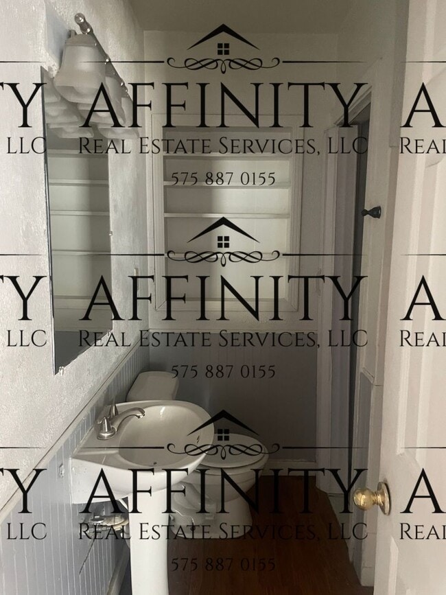 Building Photo - 3 bedroom home