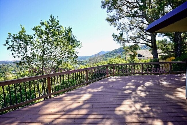 Building Photo - 151 Dominican Dr