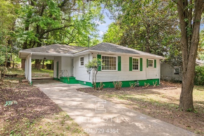 Building Photo - 1095 Oakfield Dr SE