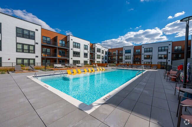 Piscina - Hobbs Station