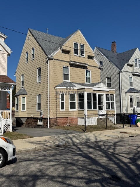 Foto principal - 62 Saunders St