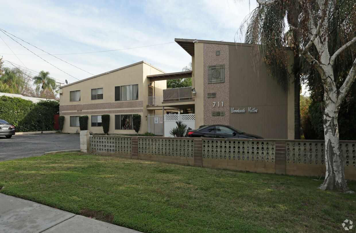 Brookside Patios Apartments Redlands, CA