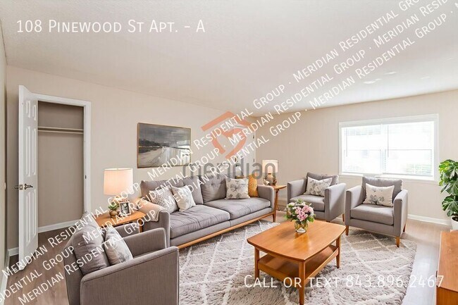 Foto del edificio - 108 Pinewood St