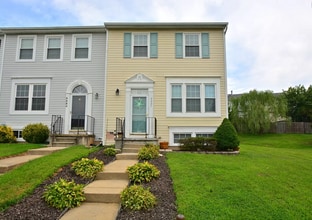 Building Photo - 3337 Deepwell Ct