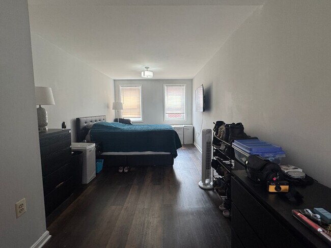 Foto del edificio - 418 S Regester St