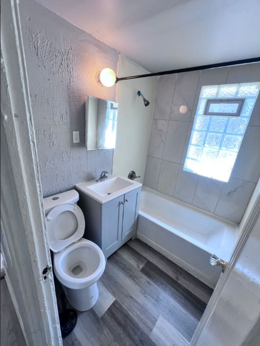 Foto del edificio - 848 Linn Dr