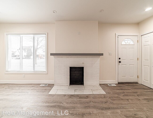 Building Photo - 3 br, 1.5 bath House - 16530 Inverness St.