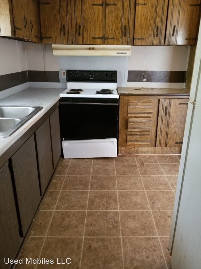 Building Photo - 2 br, 1 bath House - 224 Catherine Drive