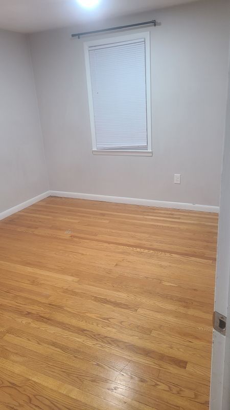 Building Photo - 71 Park Ave