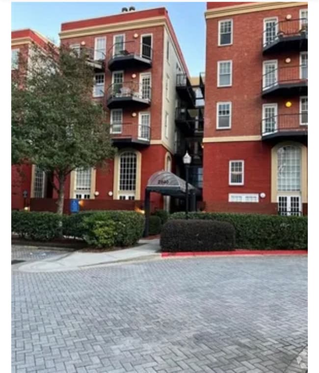 Building Photo - 2840 Peachtree Rd